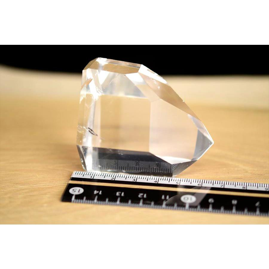 スーパーEXグレード 天然 水晶 ポイント 約175.9g ブラジル ミナスジェライス州ポンペウ産 ポリッシュ 置物 天然石 パワーストーン 六角柱 |  | 05