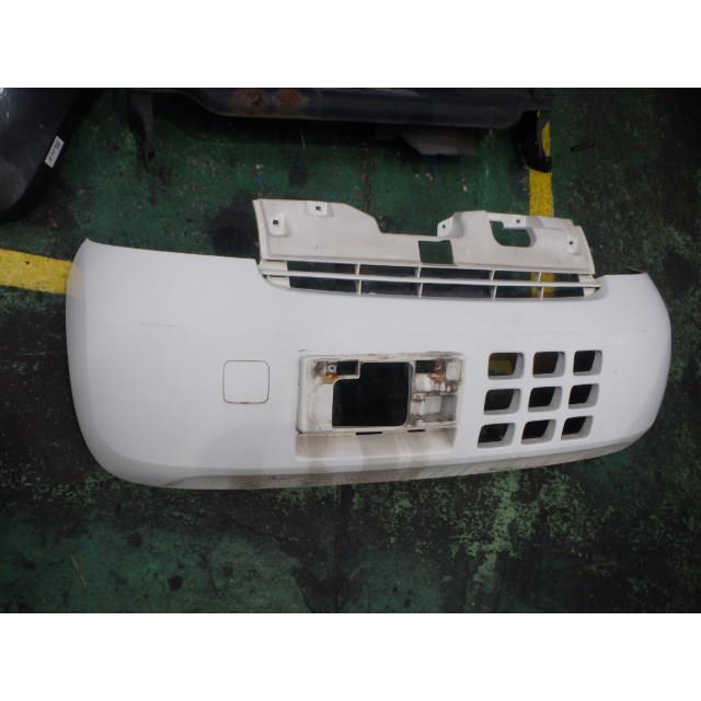 117バンパー エッセ DBA-L235S フロントバンパー D KF-VE W09 52101-B2200-A0