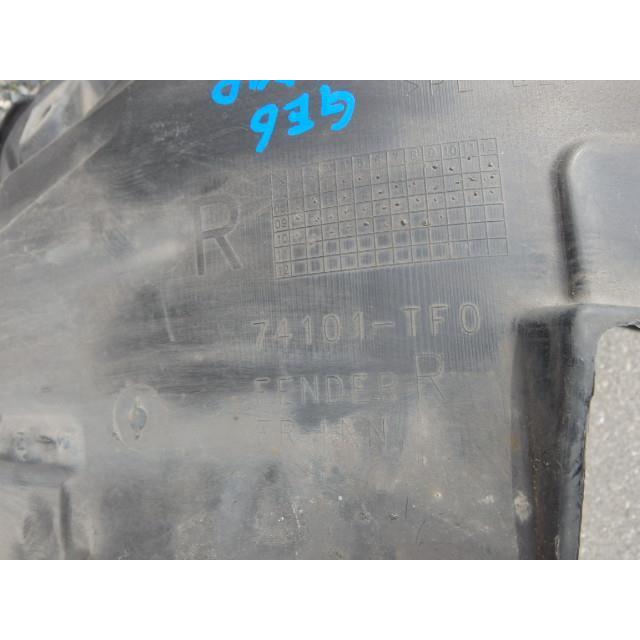 フィット DBA-GE6 フロントフェンダーライナー右 RH G L13A NH731P