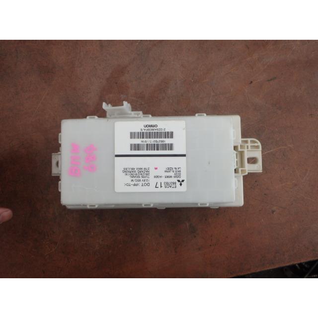三菱 EKワゴン B11W B21W 3B20 触媒 中古 2台分 eKワゴン DBA-B11W ヒューズボックス E 3B20 P26 8637B3 室内 212227