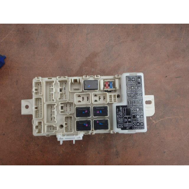 三菱 EKワゴン B11W B21W 3B20 触媒 中古 2台分 Yahoo!オークション - 「触媒」(三菱用)(自動車メーカー別)の落札相場