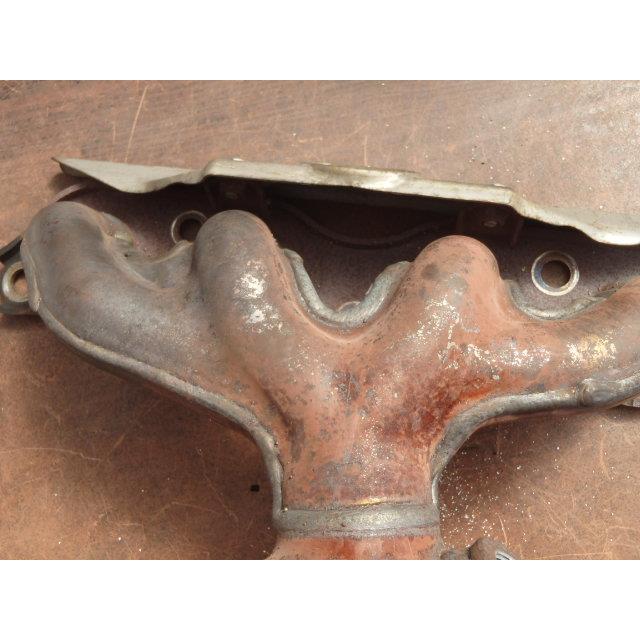 スズキ　ソリオ　MB15S　85L-C02　触媒　K12B 素材　３個 ソリオ DBA-MA15S 触媒 ブラック&ホワイト2 K12B ZJ3 14110