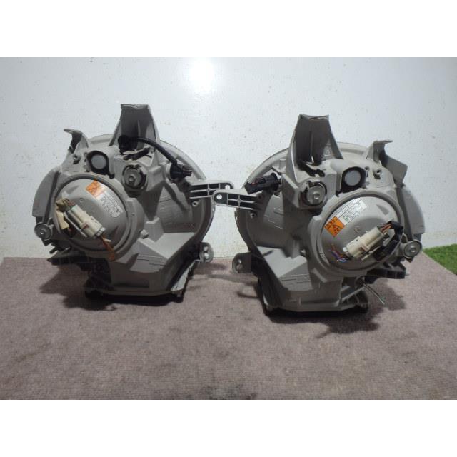ムーヴ ムーヴラテ CBA-L550S ヘッドライト右 RH RS EF-DET 81110