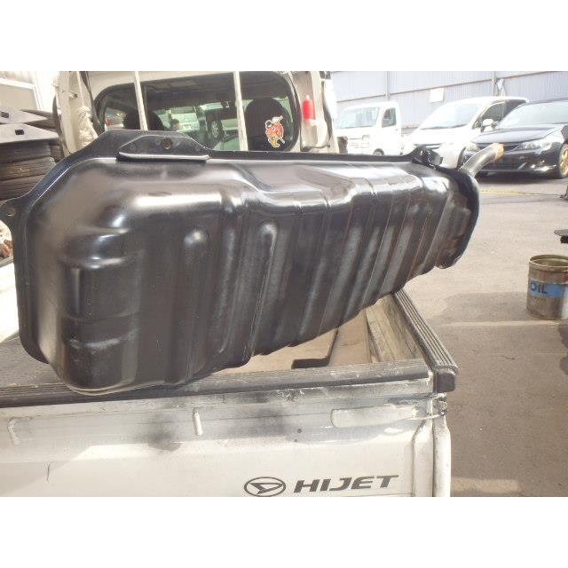 スズキ キャリイバン DA64V 中古燃料タンク