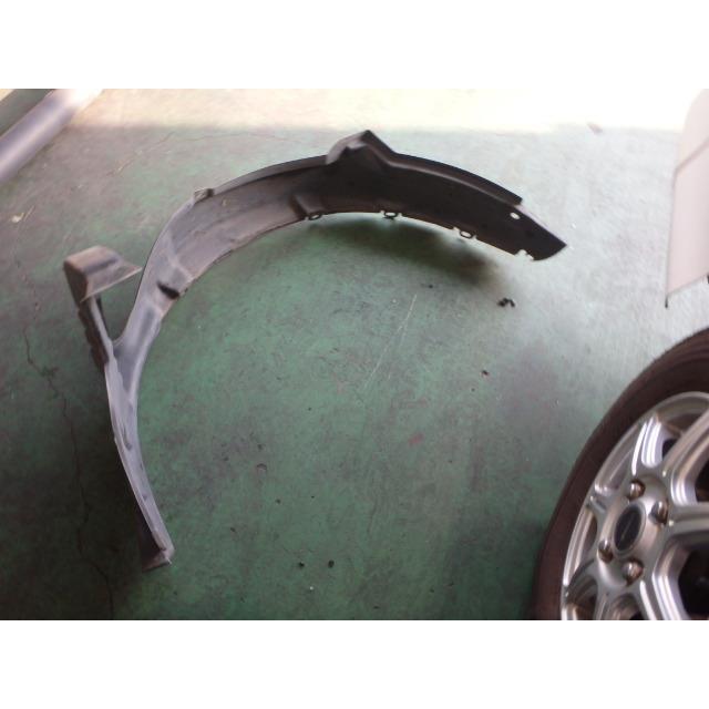 ジムニー GF-JB23W 右Fインナーフェンダー XC 4WD K6AT 26U 72481