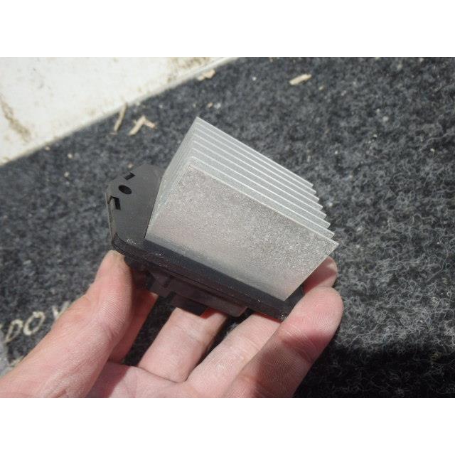 86 86 DBA-ZN6 ヒーターレジスター GT FA20D 63 DENSO 077800-1070
