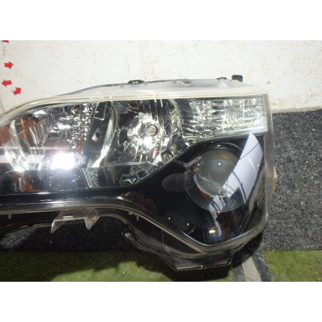 SPADE スペイド DBA-NSP140 ヘッドライト左 LH X 1NR-FE コイト 52-260  