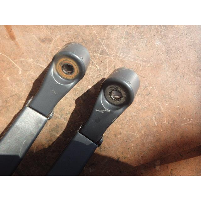 ラパン DBA-HE22S その他 外装部品 X K6A ZKT フロントワイパーアーム