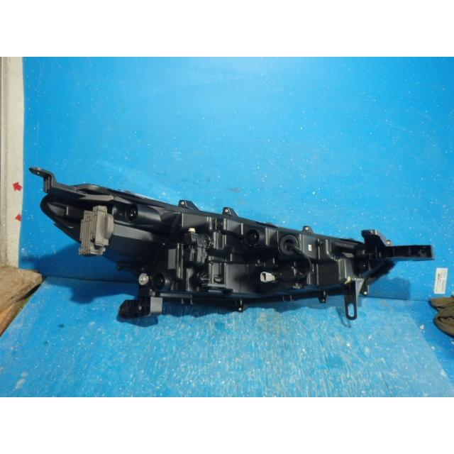 カローラクロス　トヨタ純正 左ヘッドライト 81170-16810 カローラクロス 3BA-ZSG10 ヘッドライト左 LH Z 2ZR-FAE 81170-16810