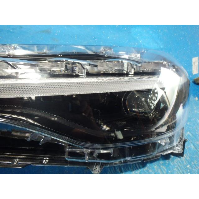 カローラクロス 3BA-ZSG10 ヘッドライト左 LH Z 2ZR-FAE 81170-16810