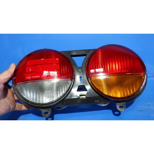 ミニキャブ GBD-U61V 左テールランプ CD 3G83 コイト 220-87369
