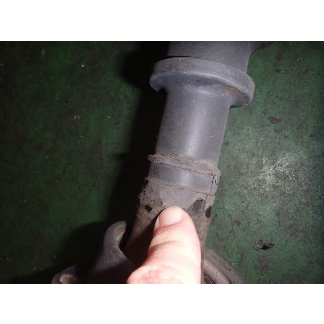 ノア TA-AZR65G Rプロペラシャフト X Gセレクション 4WD 8人 1AZ-FSE 1D4    37100-44030 4WD/プロペラ/ヴォクシー 238770の画像