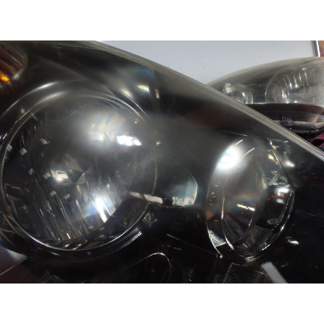 ウィッシュ CBA-ZNE10G ヘッドライト右 RH 1800 X Sパッケージ 1ZZ-FE