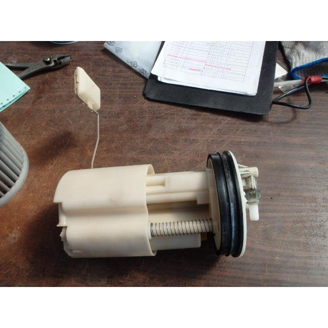 ラフェスタ DBA-B30 フューエルポンプ MR20-DE B20 黒 17040-EN000
