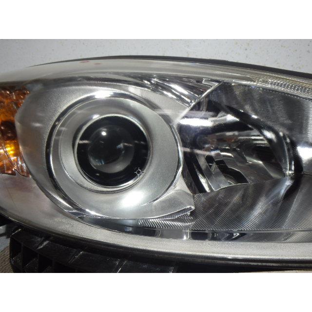 プレマシー CWEFW ヘッドライト　※フォロー割OK プレマシー DBA-CWEFW ヘッドライト右 RH 2000 LF-VDS 32V 赤