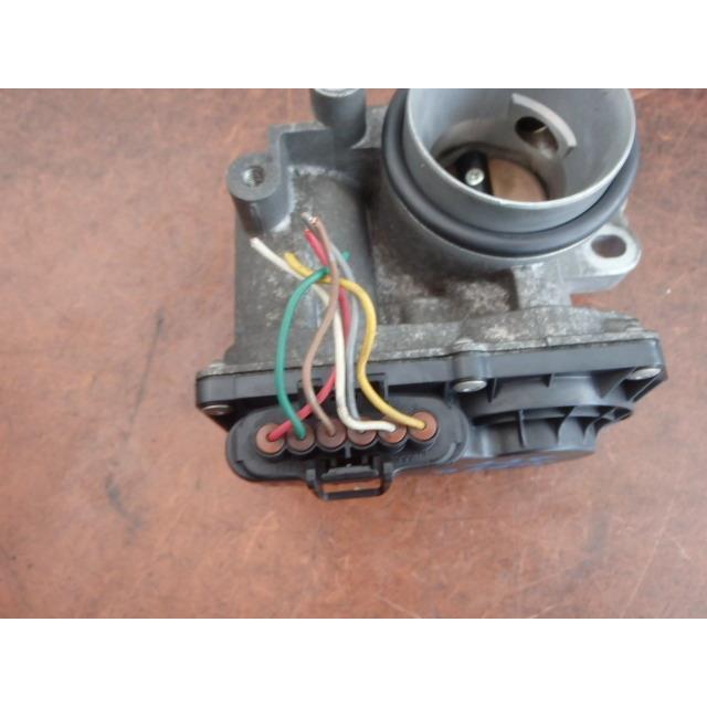 ヴィッツ DBA-SCP90 スロットルボディ 2SZ-FE 209 黒 22030-23010 