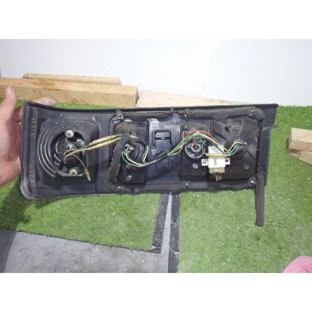 カローラレビン E-AE86 右テールランプ GTV 4A-GEU 12-182 81550-1A230