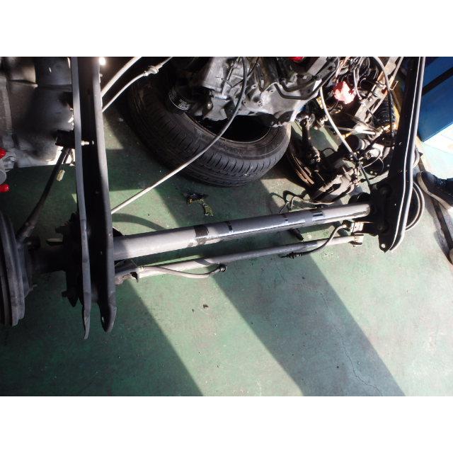 キャロル CBA-HB24S RアクスルビームASSY 660 K6A-DE ZCN 水色   1A35-26-020 174302の画像