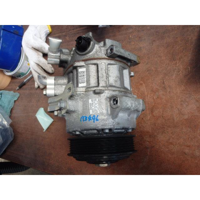 アルファード DBA-AGH30W A/Cコンプレッサー 2AR-FE 070 パール 447250