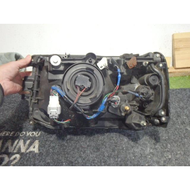 NV100クリッパー GBD-U71V ヘッドライト右 RH 660 3G83-E A31 銀 W0688