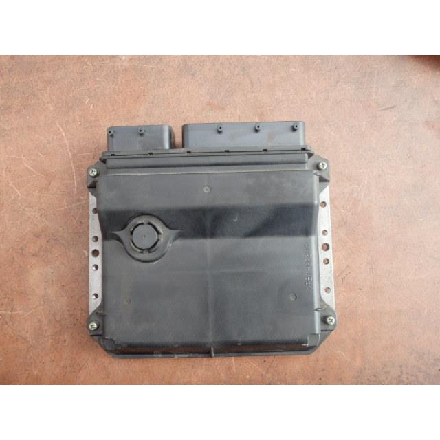 ヴィッツ DBA-NCP91 エンジンコンピューター RS 1NZ-FE 89661-52F20 