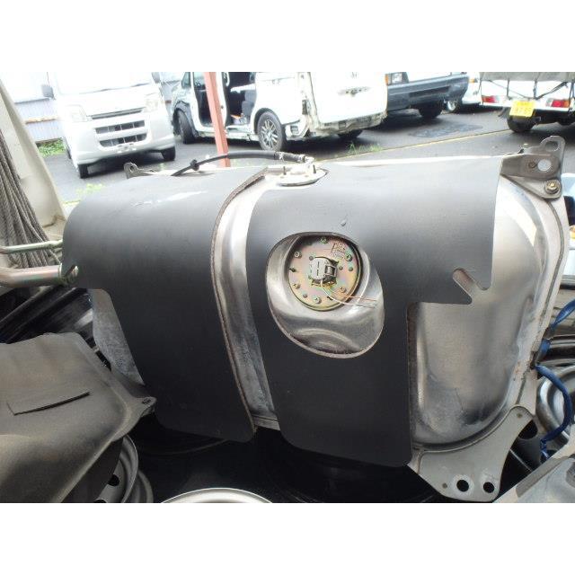 マークII E-GX100 フューエルタンク GD 1G-FE 040 白 77001-22500