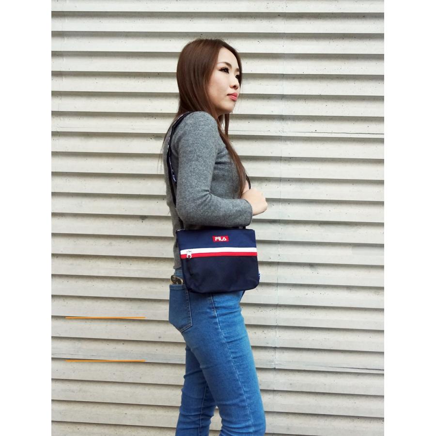 FILA フィラ ロゴテープ サコッシュ ショルダーバッグ ホワイト ブラック トリコロール ボックスロゴ  ストリート メンズ レディース | FILA | 08
