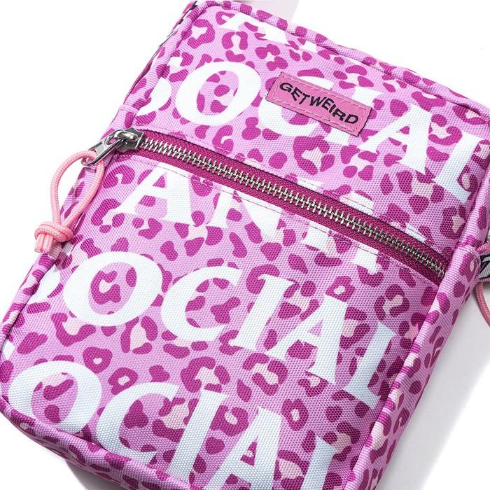 ANTI SOCIAL SOCIAL CLUB アンチソーシャルソーシャルクラブ Kitten Pink Side Bag ショルダー バッグ メンズ レディース ユニセックス | ANTI SOCIAL SOCIAL CLUB | 02
