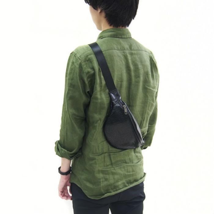 Diavlo ディアブロ エンボスボディバッグ メンズ レディース ユニセックス 型押し カジュアル BAG ブラック BITTER ビタ男 |  | 05