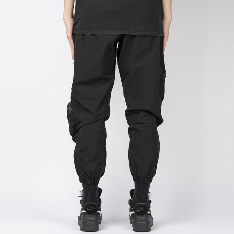 ラッセルノ　2024年モデル　ブラックカーゴパンツ サイズ5 ラッセルノ 2024年モデル ブラックカーゴパンツ サイズ5