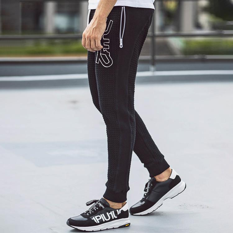 1PIU1UGUALE3 RELAX ウノピゥウノウグァーレトレ ランダムロゴワッフルリブパンツ メンズ ロングパンツ カジュアル | 1PIU1UGUALE3 RELAX | 16