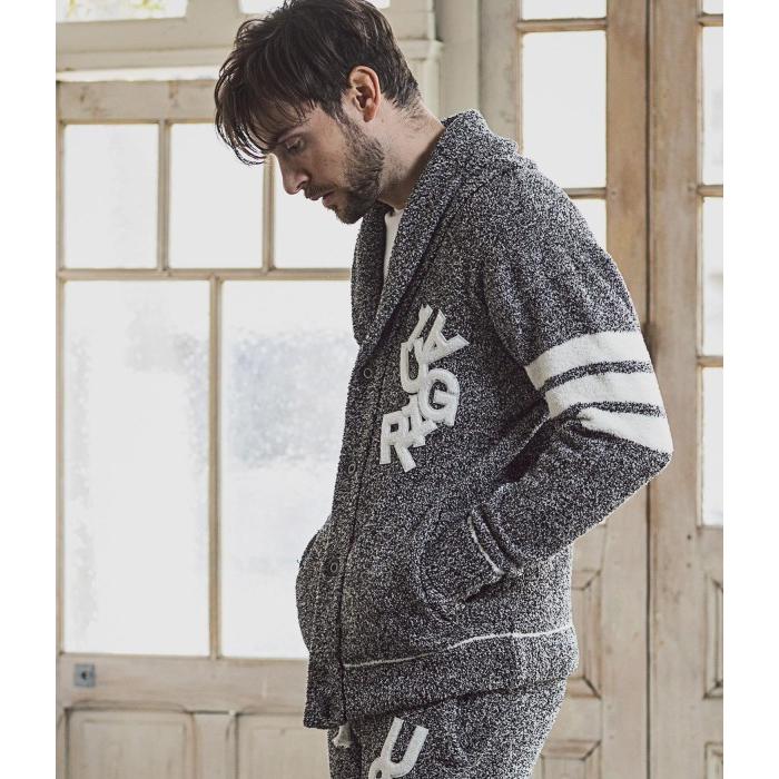 1PIU1UGUALE3 RELAX ウノピゥウノウグァーレトレ ロゴアップリケニット