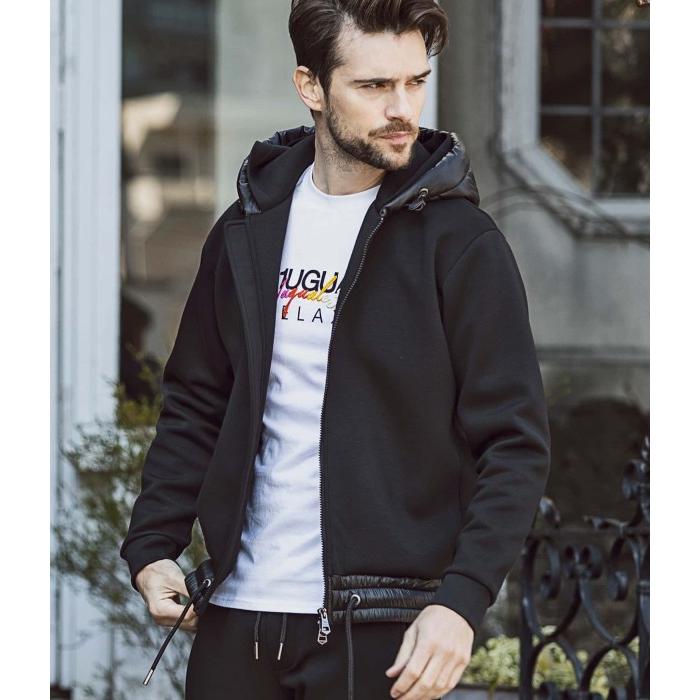 1PIU1UGUALE3 ゴルフ　ブラックパーカー　ウノピュウ 1PIU1UGUALE3 ゴルフ ブラックパーカー ウノピュウ 1PIU1UGUALE3