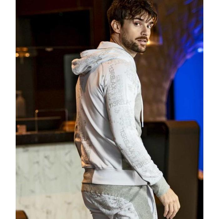 1PIU1UGUALE3 RELAX ウノピゥウノウグァーレトレ リラックス