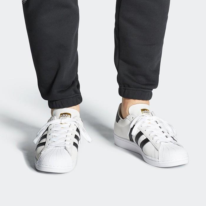 アディダス スーパースター スケートボーディング スニーカー メンズ レディース Fv0322 ホワイト Adidassk q1 Fv0322 Wtbk ユーピースポーツ Yahoo 店 通販 Yahoo ショッピング