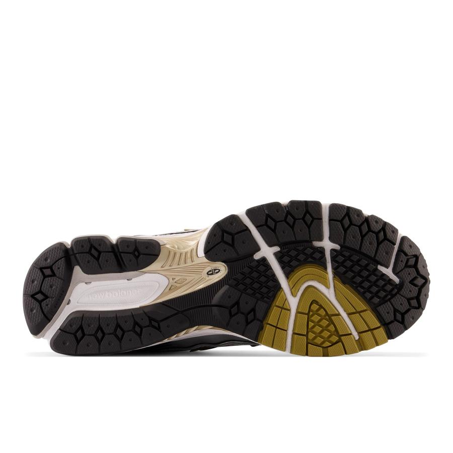 ニューバランス M1906R A NEW BALANCE M1906RAの画像