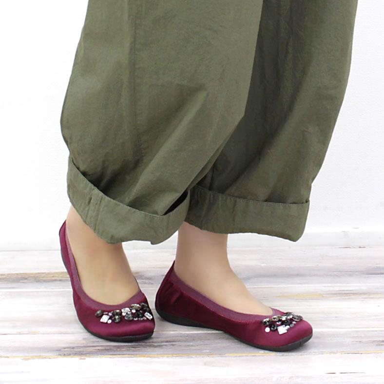 コキュ バレエシューズ Cocue レイドローク Reidroc ビジュー パール バレーシューズ レディース 靴 ラウンドトゥー おしゃれ 宝石のようなバレエシューズ Cocue ジーンズ カジュアル アーベン 通販 Yahoo ショッピング