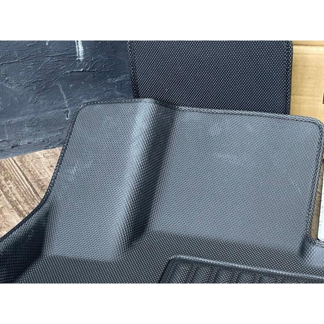 クラッツィオ 車種別専用立体マット ラバータイプ ステップワゴン 【中古】Clazzio 5EEHA2531K EH-2531 ブラック ...