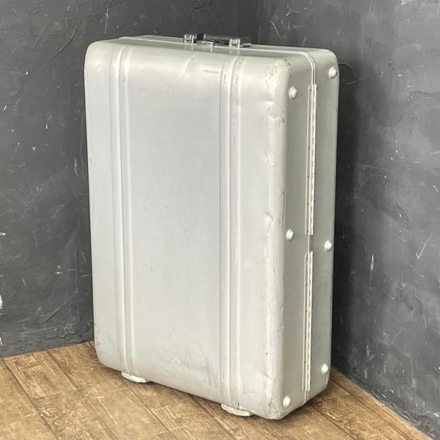 あずる様用【ZERO HALLIBURTON】 アルミケース 中型 ZERO HALLIBURTON（ゼロハリバートン） アタッシュケース アルミケース