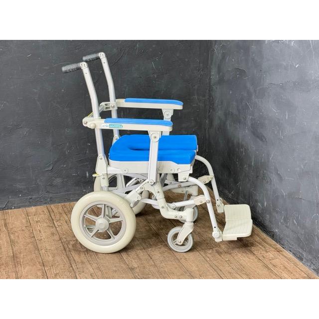 ウチエ 入浴用車椅子 【中古】 ノーパンクタイヤ U型シート 介護用品 4