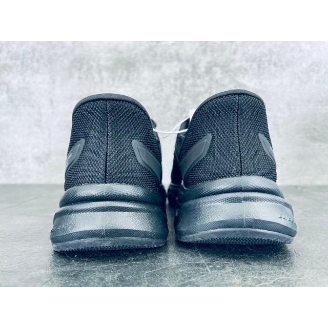 新品タグ付き SKECHERS Swift Fit スケッチャーズ メンズ シューズ