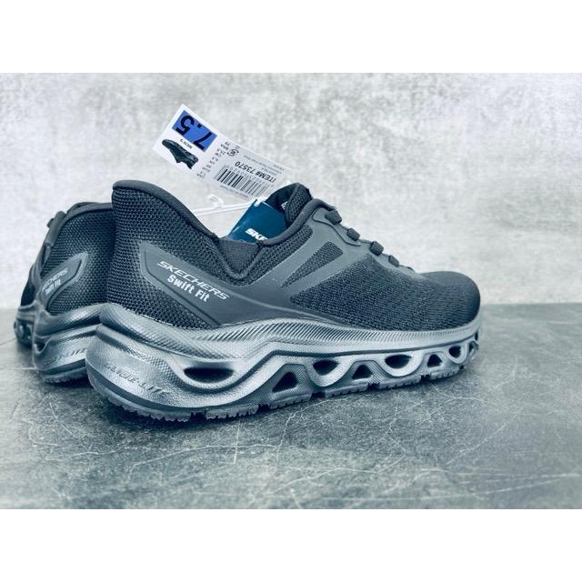 新品タグ付き SKECHERS Swift Fit スケッチャーズ メンズ シューズ