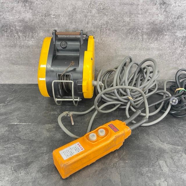 RYOBI　リョービ　WI-61C　ウインチ　中古品　リモコン付き　【ハンズクラフト宜野湾店】 小型ウィンチ【中古】RYOBI リョービ 電動ウインチ WI-61C 小型 電動