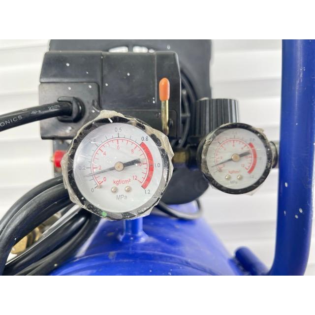 ○HAWK/ホーク エアーコンプレッサー HAWK24 ANEST IWATA 空気タンク量24ℓ エアーツール 作業 DIY 電気工具 中古品(NF251211)Zi-2365 アネスト岩田 HAWK24 エアーコンプレッサー 24L ジャンク 部品取り