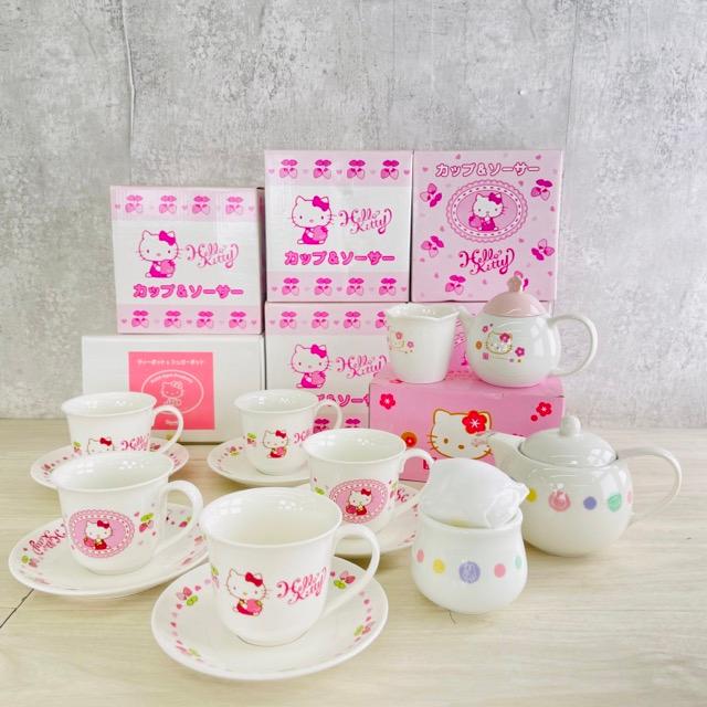 ハローキティ カップ&ソーサー ティーポット&シュガーポットセット