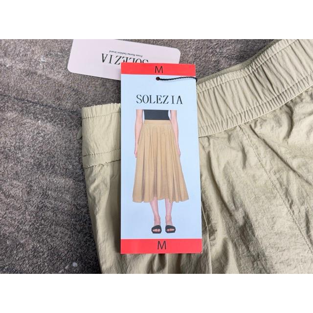 送料無料 新品タグ付き SOLEZIA ロングスカート Mサイズ ベージュ