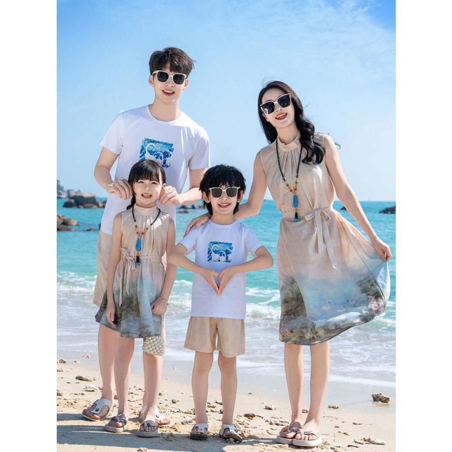 親子コーデ 4人 ビーチ旅行 ボヘミアン ベージュ ワンピース Tシャツ