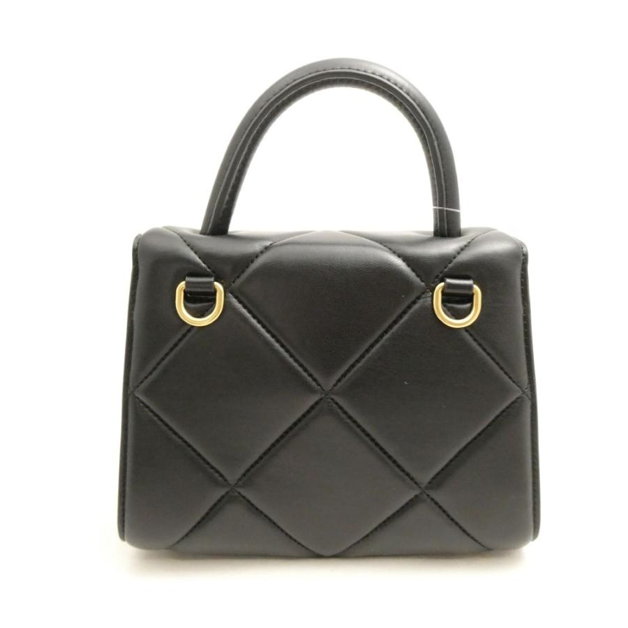 未使用 CHARLES & KEITH チャールズ＆キース ヴァーティゴキルト 