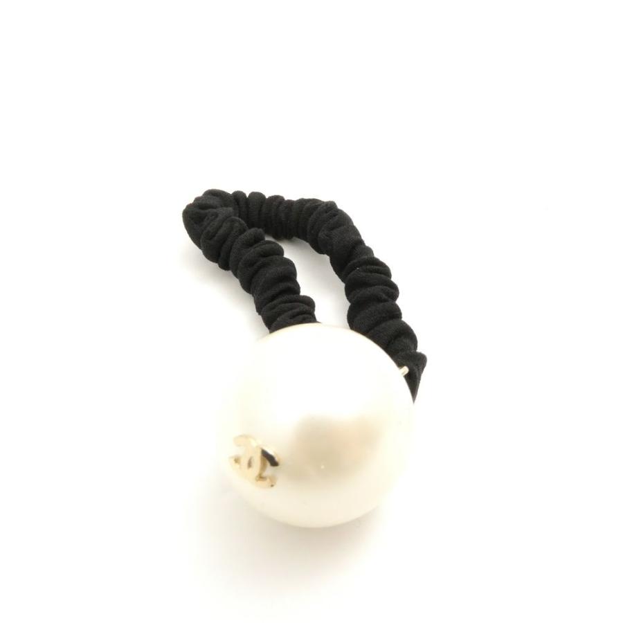 シャネル　パール　ヘアゴム　へアクセサリー CHANEL（シャネル） ヘアゴム フェイクパール ココマーク ヘア