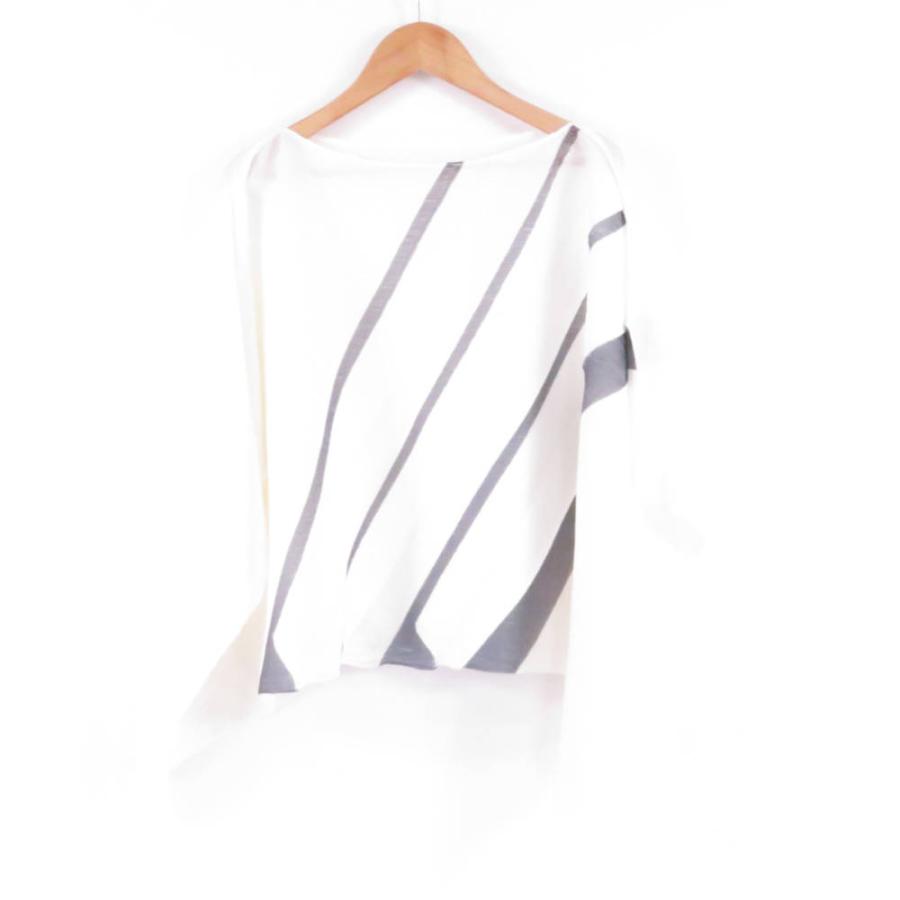 美品 me ISSEY MIYAKE ミーイッセイミヤケ MI03FK221 ブラウス 